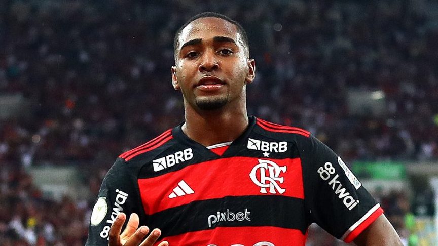 Foto: Gilvan de Souza e Marcelo Cortes / CRF - Lorran destacou sobre o resultado conquistado no Flamengo