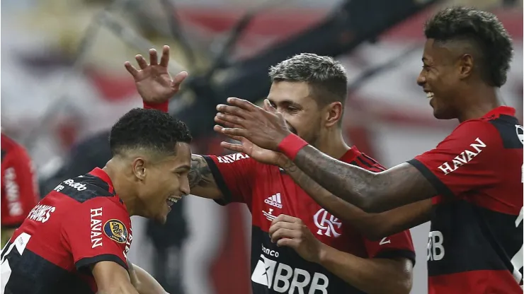 Getty ImagesManchester United pode fechar com João Gomes, revelado pelo Flamengo (Photo by Wagner Meier/Getty Images)