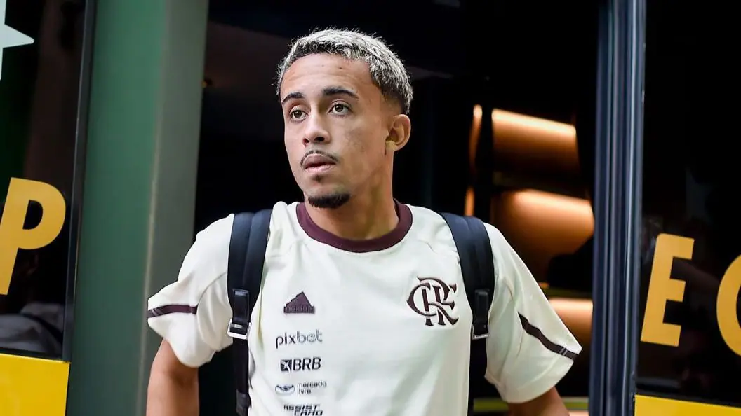 Foto: Divulgação / Flamengo - Matheus se envolve em polêmica no extracampo