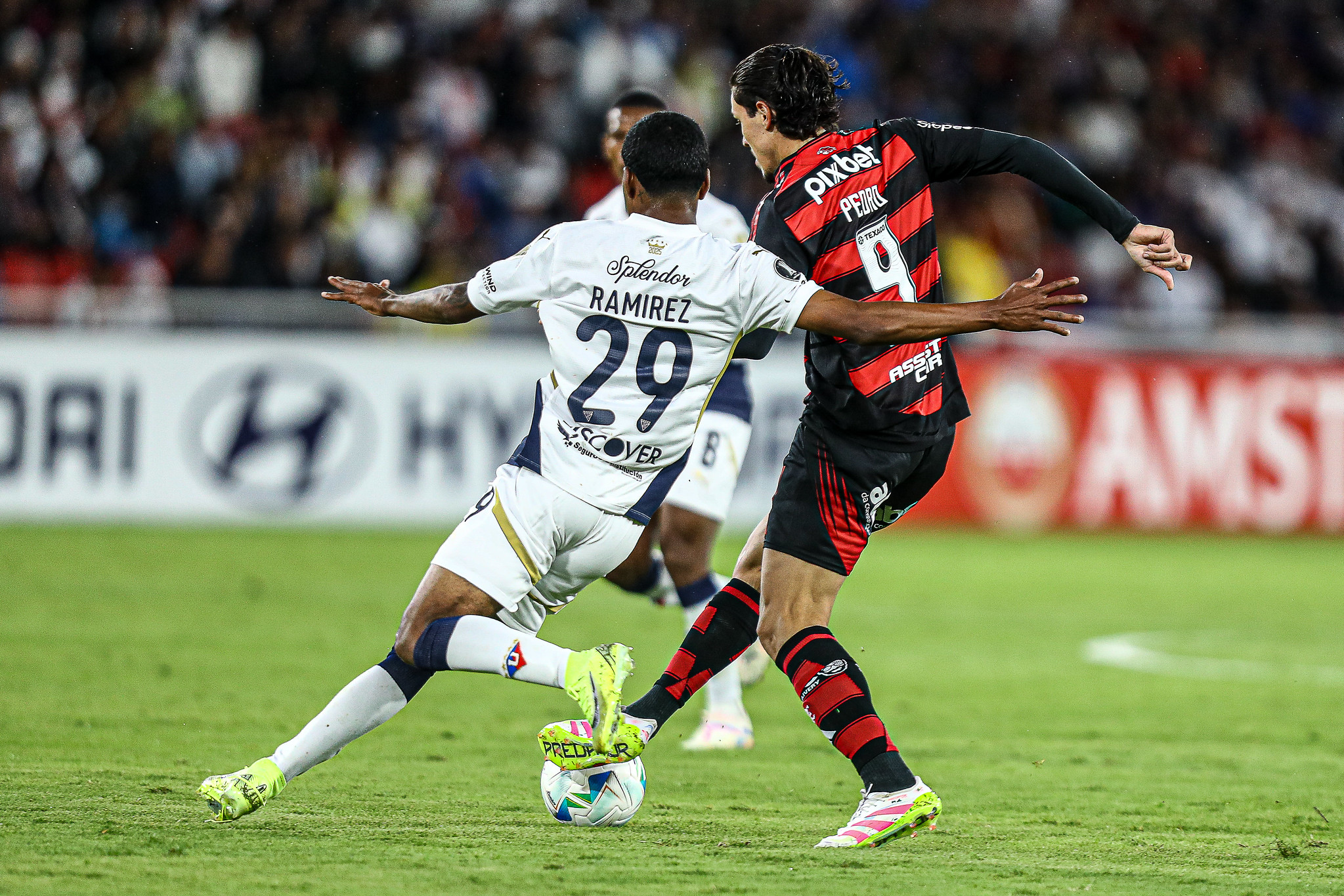 LDU X FLAMENGO. Foto: Gilvan de Souza/Flamengo
